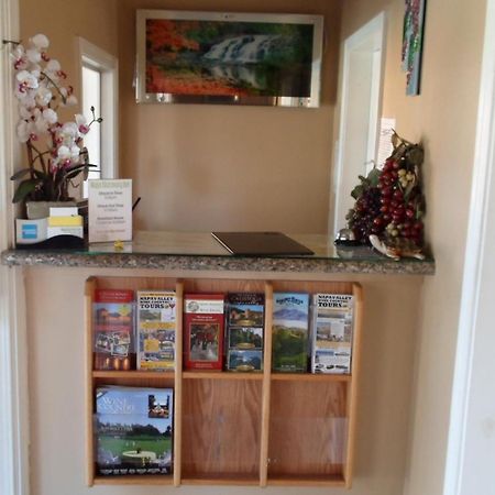 Napa Discovery Inn Luaran gambar