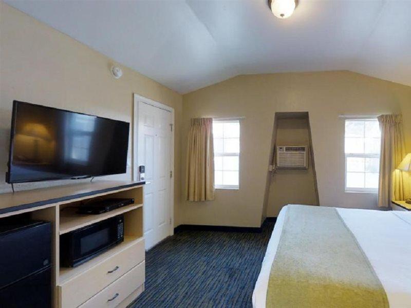 Napa Discovery Inn Luaran gambar