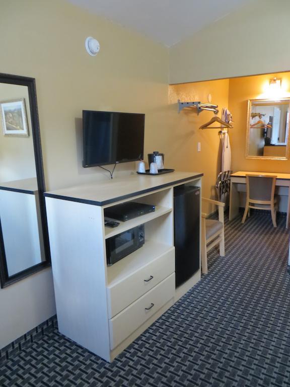 Napa Discovery Inn Luaran gambar