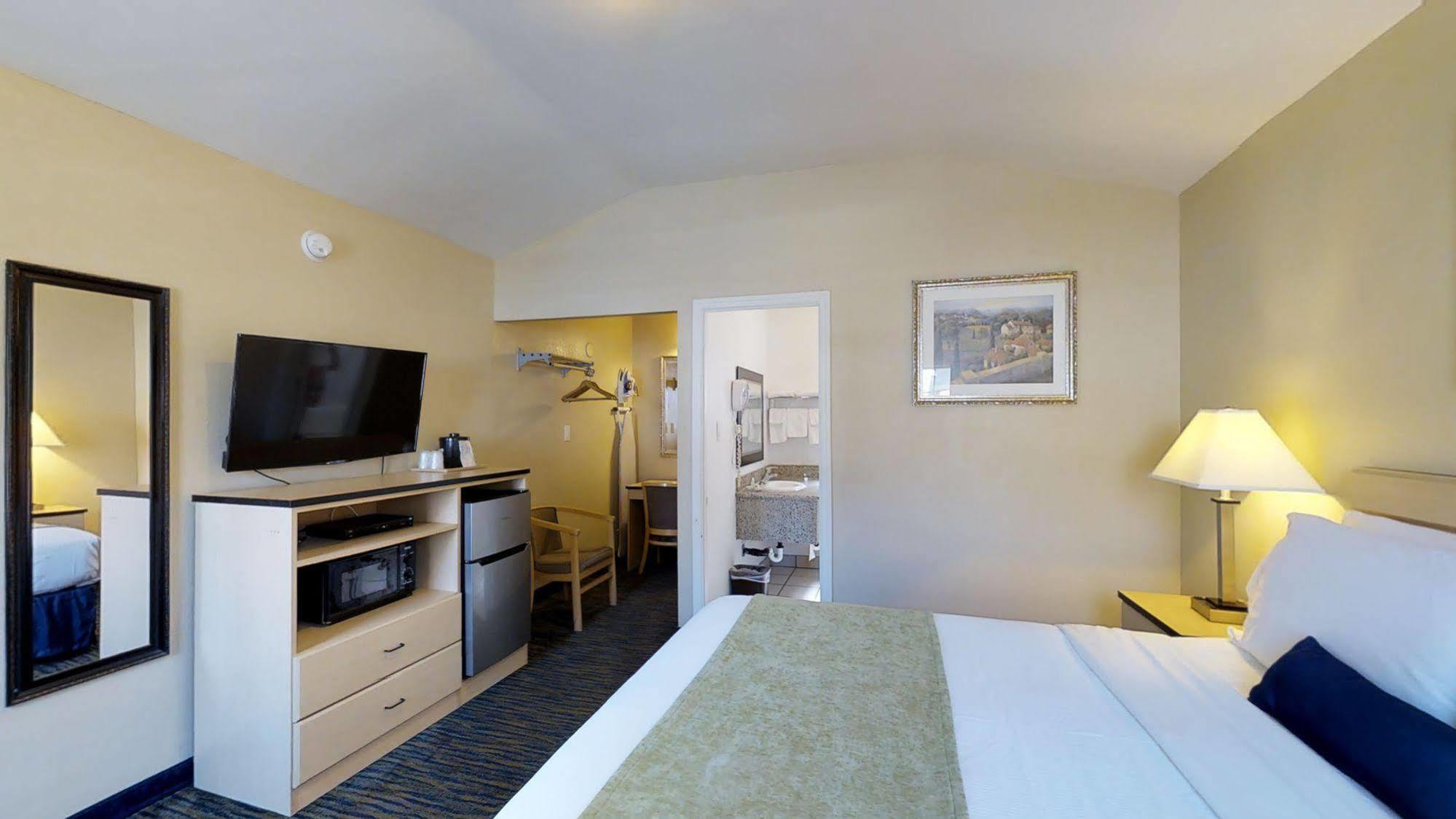 Napa Discovery Inn Luaran gambar