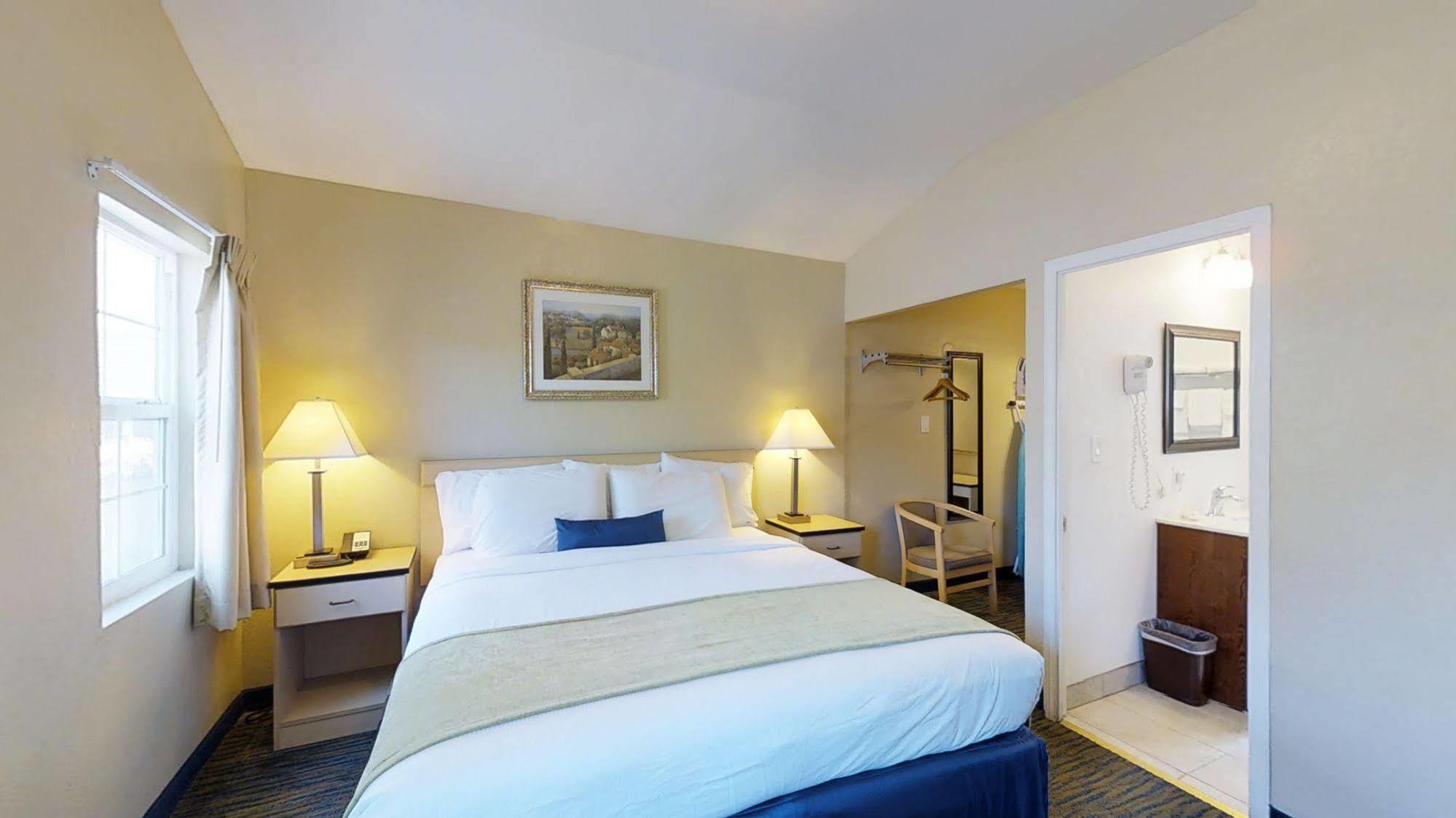 Napa Discovery Inn Luaran gambar