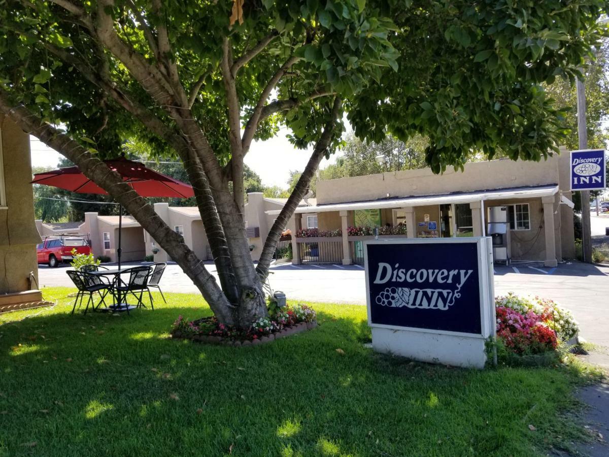Napa Discovery Inn Luaran gambar